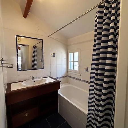 Pavillon Pres De L'ocean Avec Piscine Chauffee Securisee - Fr-1-224c-355 度假居 圣伊莱尔·德列