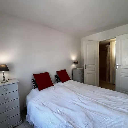 Pavillon Pres De L'ocean Avec Piscine Chauffee Securisee - Fr-1-224c-355