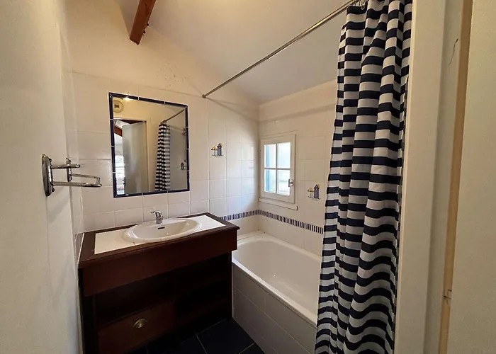 Pavillon Pres De L'ocean Avec Piscine Chauffee Securisee - Fr-1-224c-355 度假居 圣伊莱尔·德列