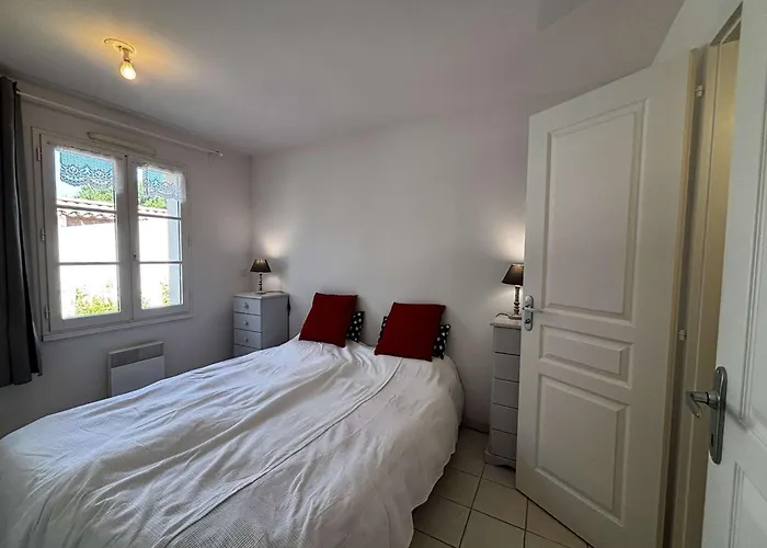 Pavillon Pres De L'ocean Avec Piscine Chauffee Securisee - Fr-1-224c-355 度假居