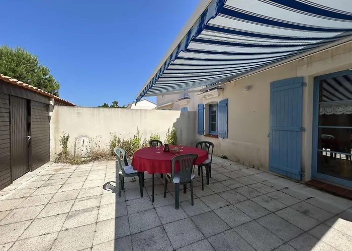 Pavillon Pres De L'ocean Avec Piscine Chauffee Securisee - Fr-1-224c-355